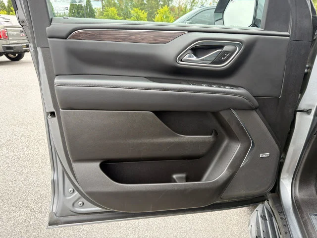 Used 2021 SATIN STEEL METALLIC Chevrolet LT image 10