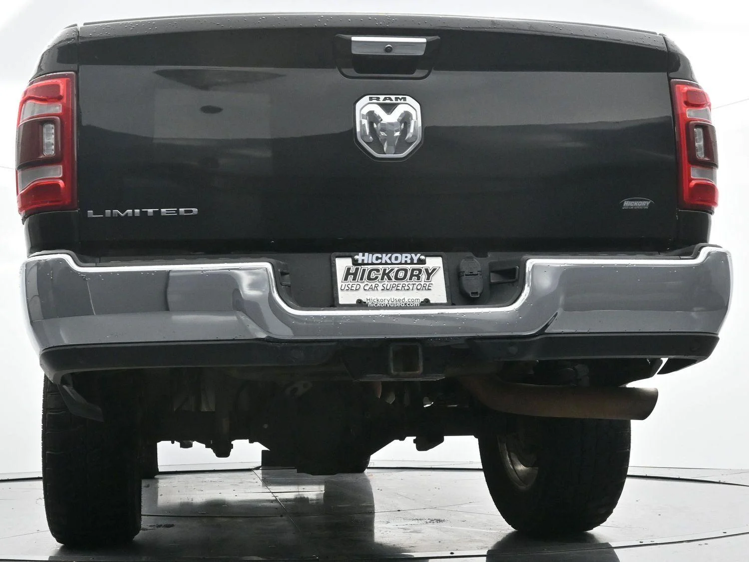 Used 2022 Diamond Black Crystal Pearlcoat Ram Limited image 47