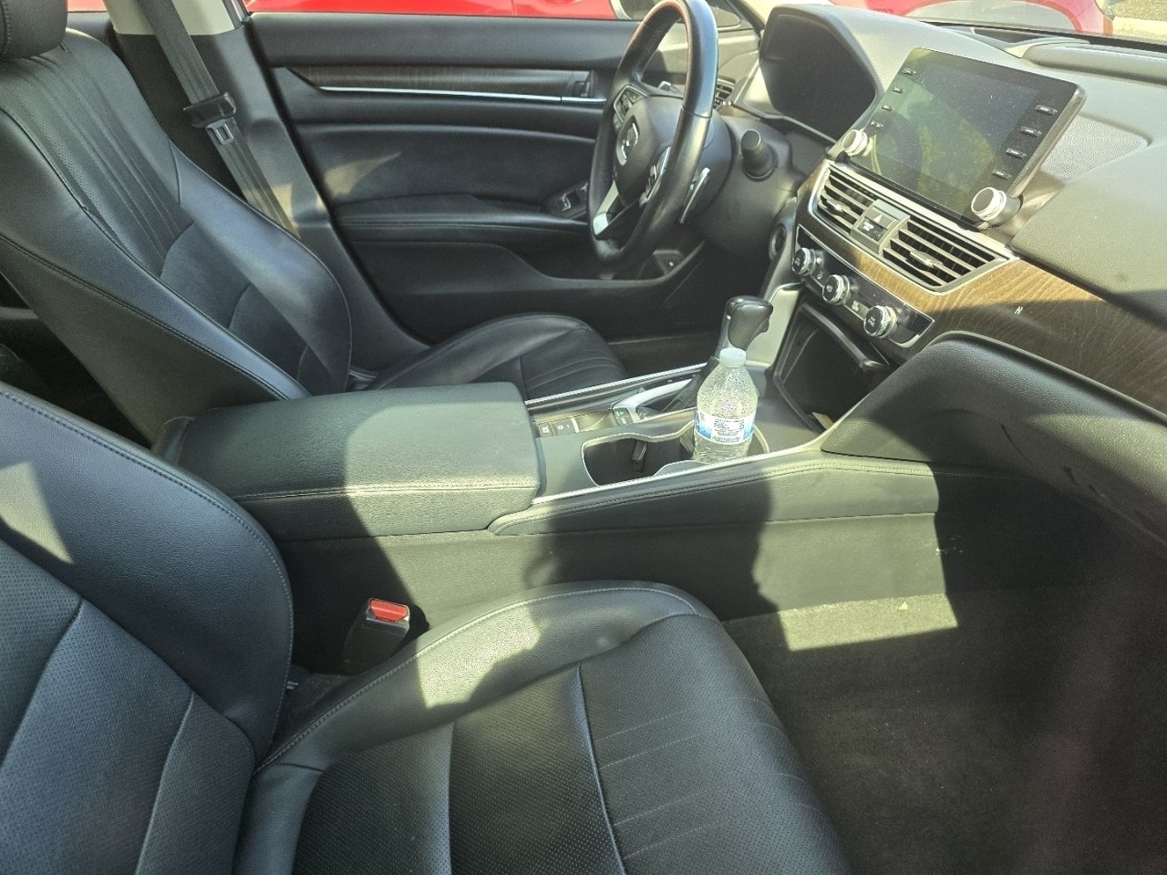 Used 2018  Honda Touring image 19