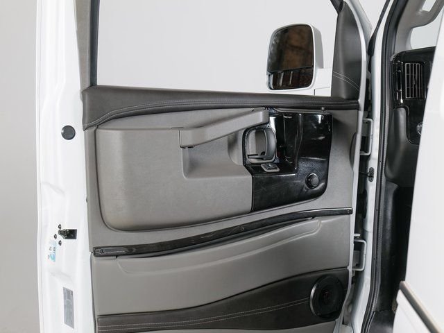 Used 2022 White Chevrolet Conversion image 19