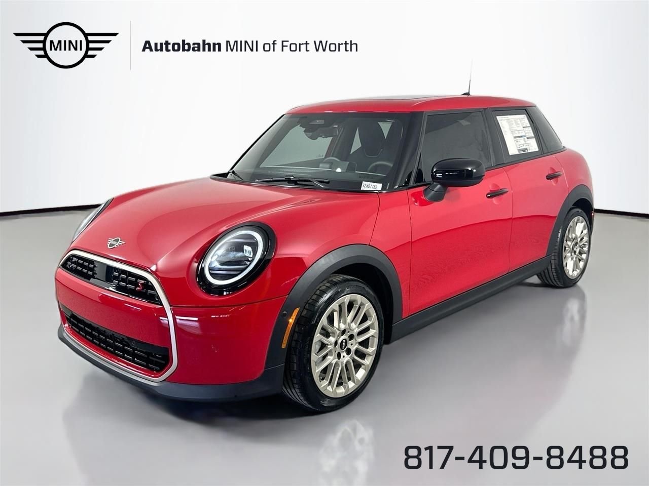 2025 MINI Hardtop Cooper S Signature's photo
