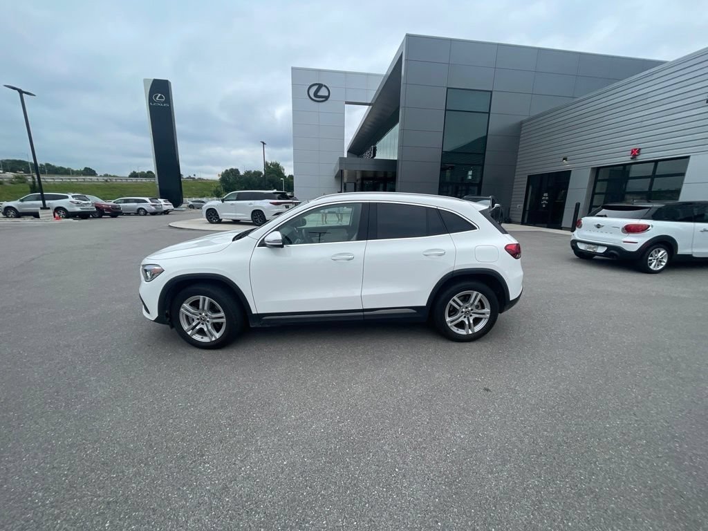 Used 2023 Polar White Mercedes-Benz GLA 250 image 2