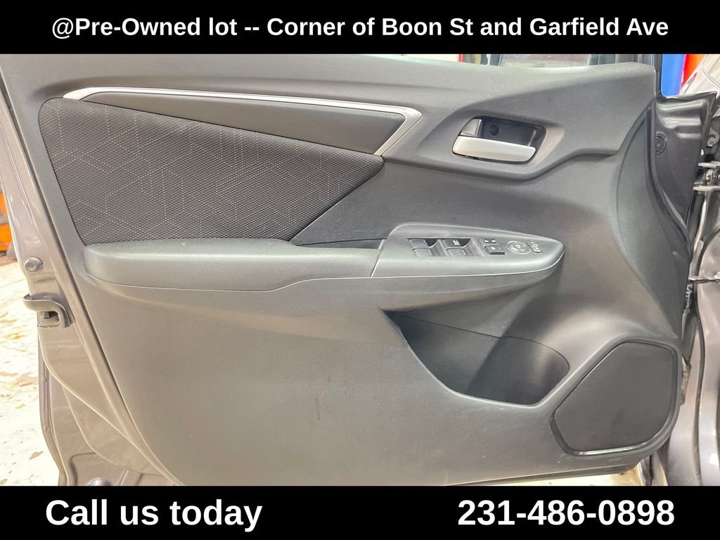 Used 2015  Honda EX-L image 14