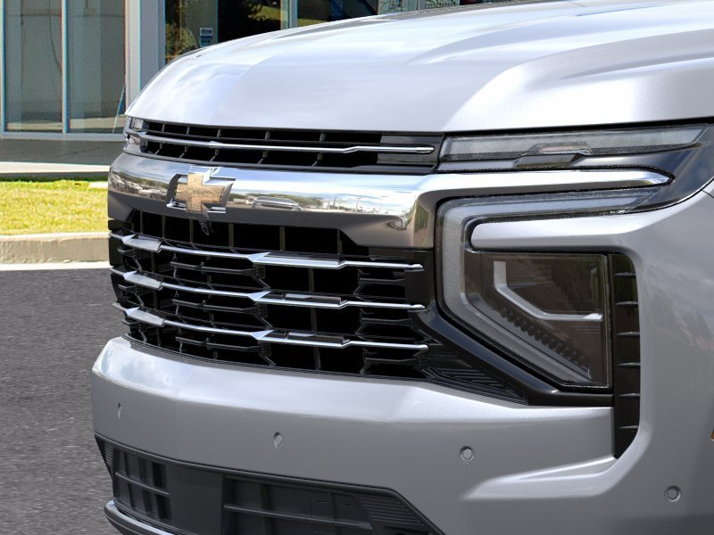 2026 Chevrolet Suburban LT - Photo 13