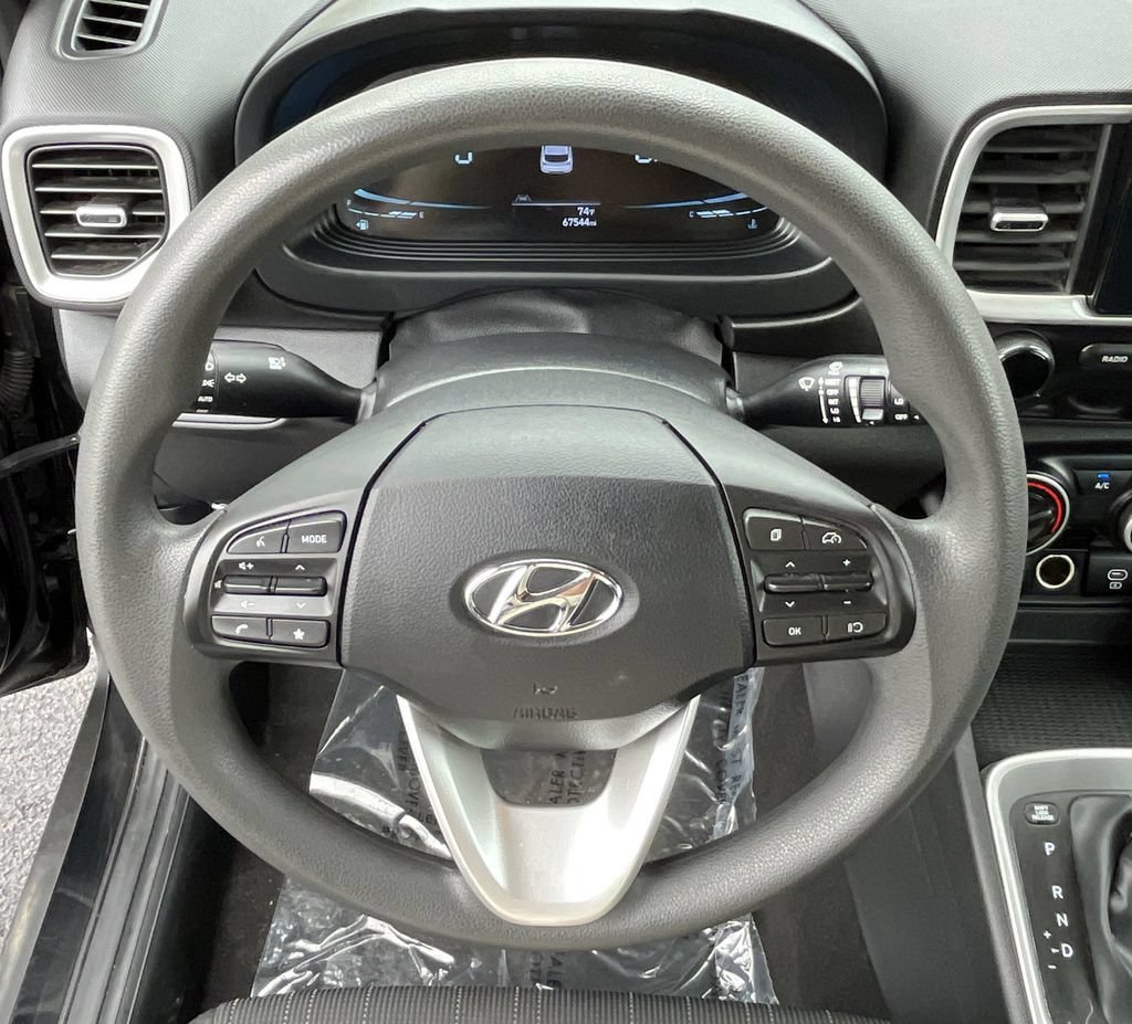 2023 Hyundai Venue SE - Photo 11
