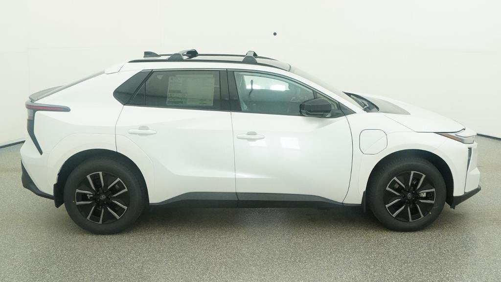 New 2026 Wind Chill Pearl Toyota XLE image 46