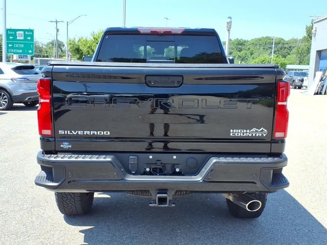 Used 2024 Black Chevrolet High Country image 4