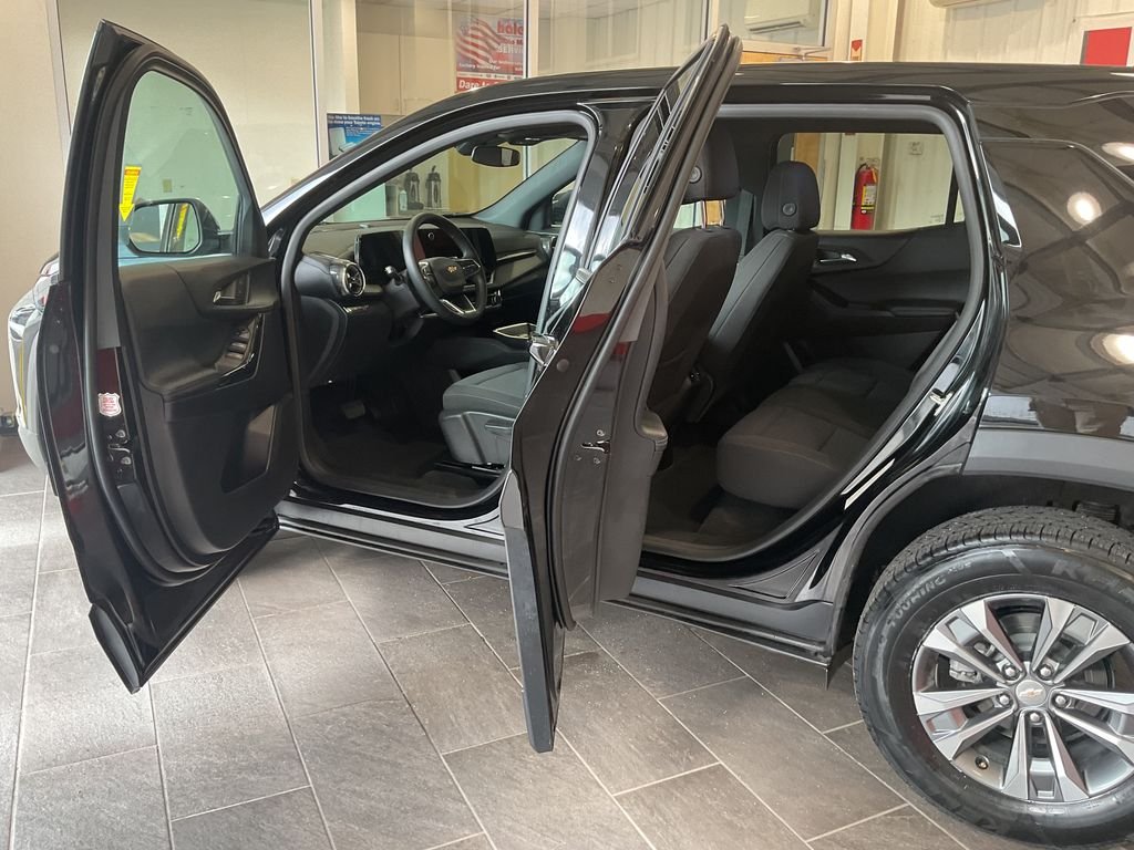Used 2026 Black Chevrolet LT image 10
