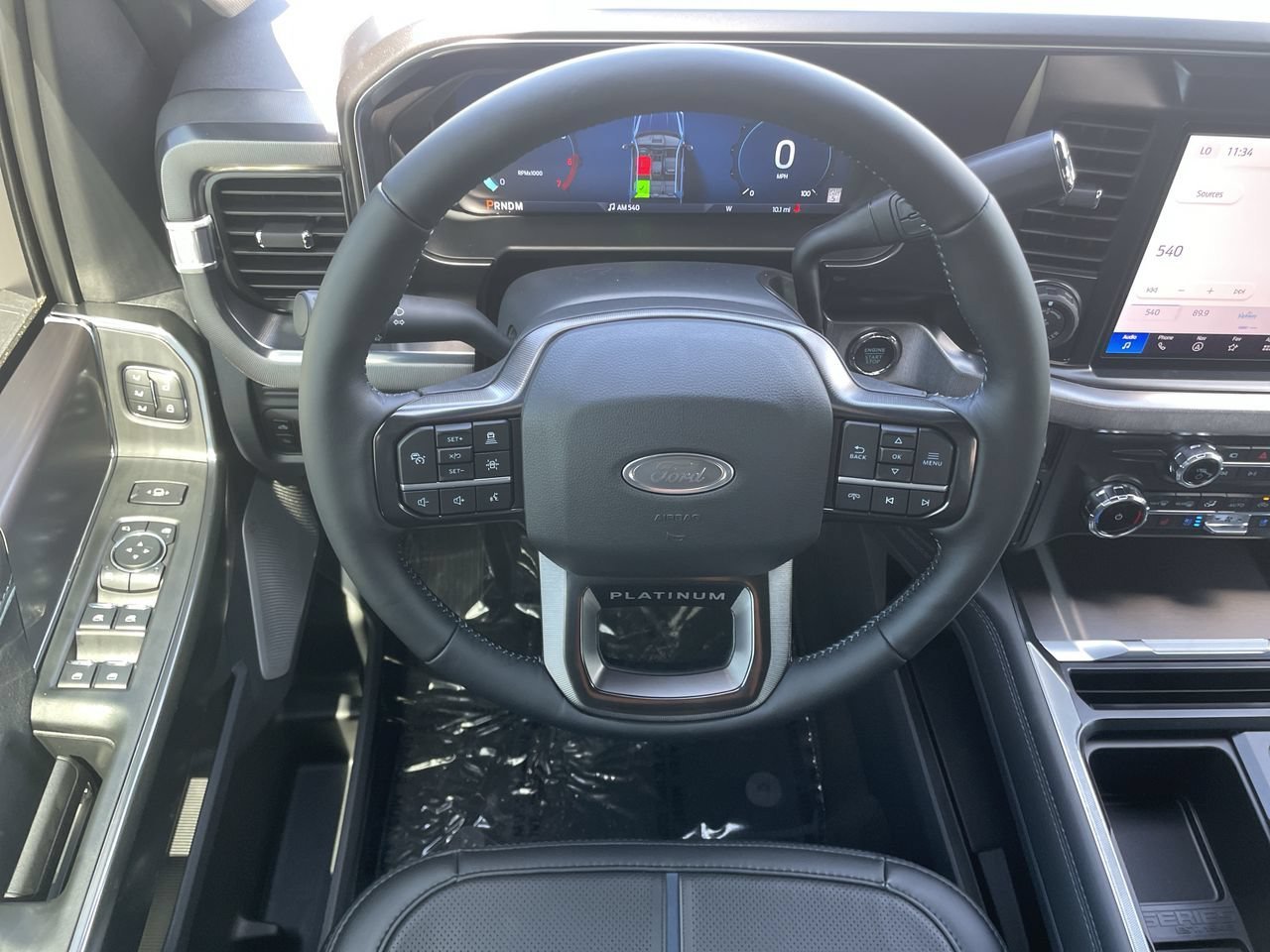 New 2026 Star White Metallic Tri-Coat Ford Platinum image 13