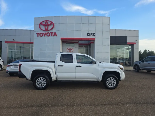 2025 Toyota Tacoma SR