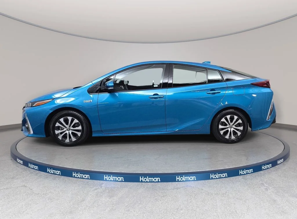 Used 2020 Blue Toyota Limited image 9