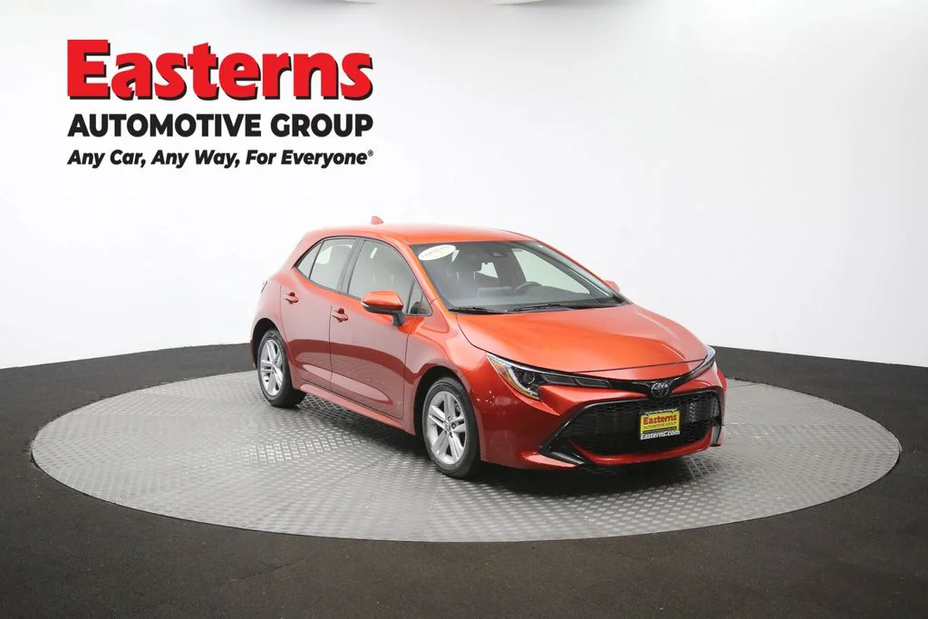 Used 2019 Red Toyota SE image 48