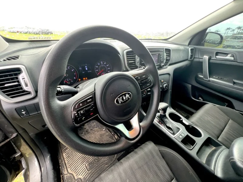Used 2017 SILVER Kia LX image 17