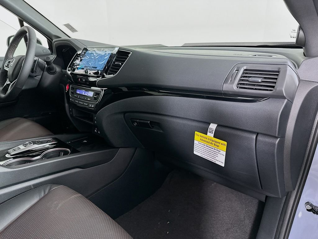 New 2026 Sonic Gray Pearl Honda Black Edition image 30