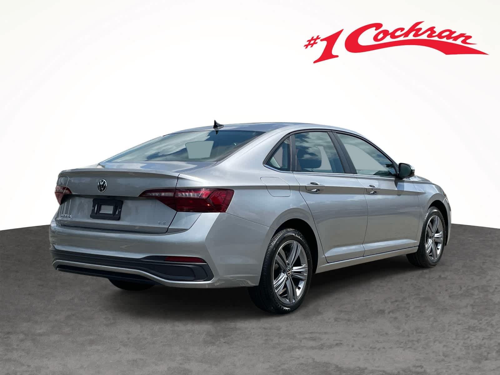 Used 2024 Pyrite Silver Metallic Volkswagen SE image 10