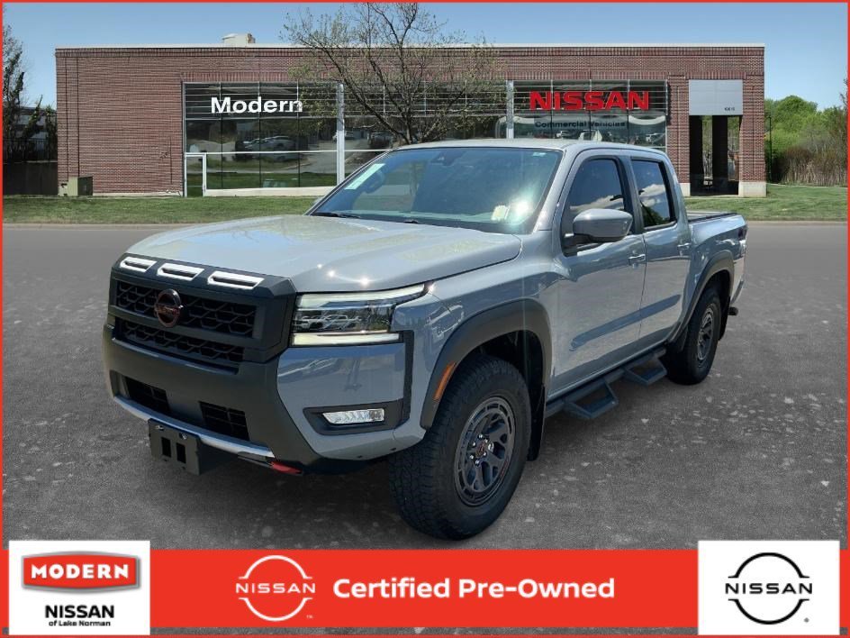2025 Nissan Frontier PRO-4X Crew Cab 4X4's photo