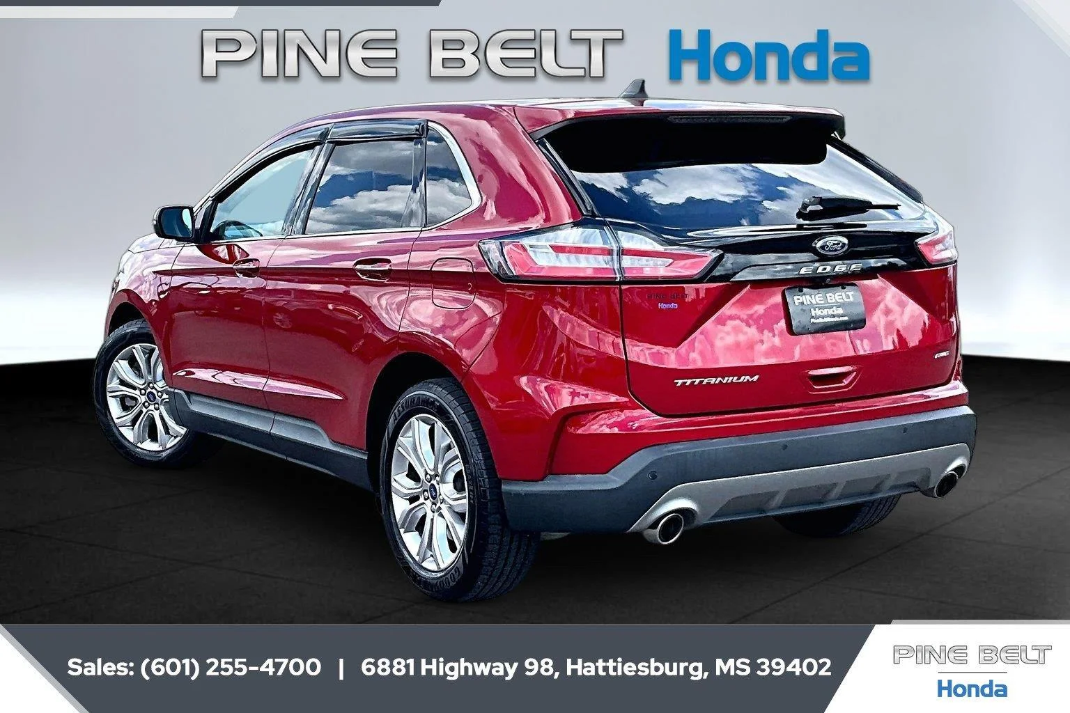 Used 2022 Rapid Red Metallic Tinted Clearcoat Ford Titanium image 2