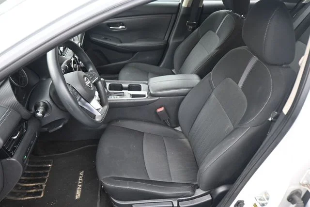 Used 2024 White Nissan SV image 22