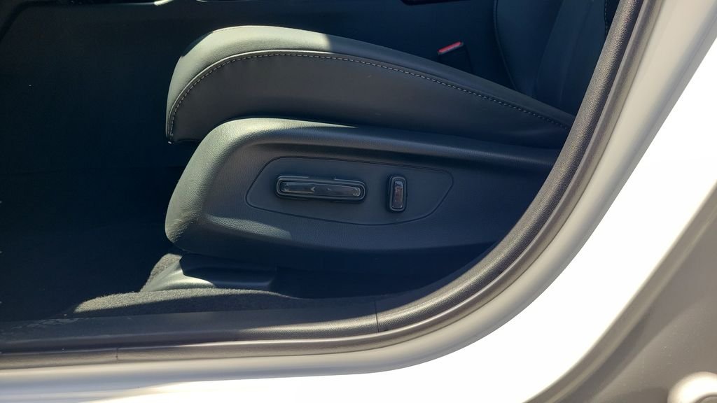 New 2026 Platinum White Pearl Acura Base image 16