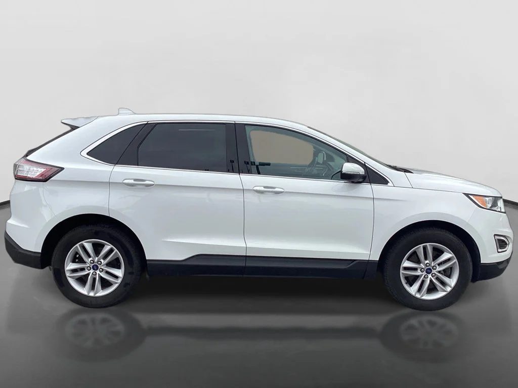 Used 2017 White Ford SEL image 4