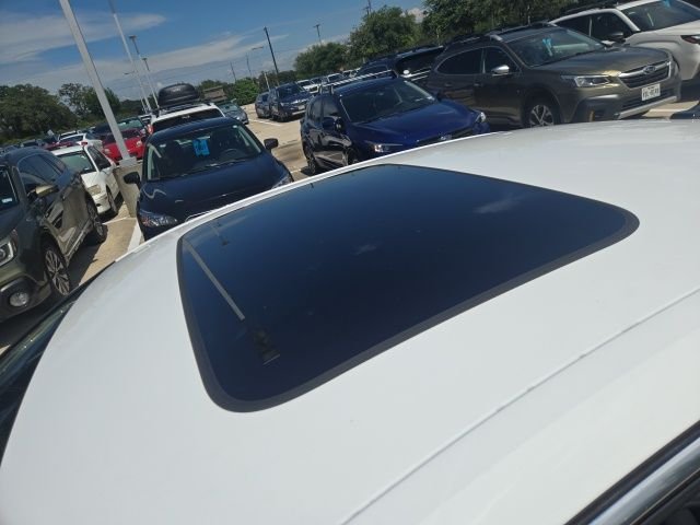 Used 2022  Audi 40 Premium image 7