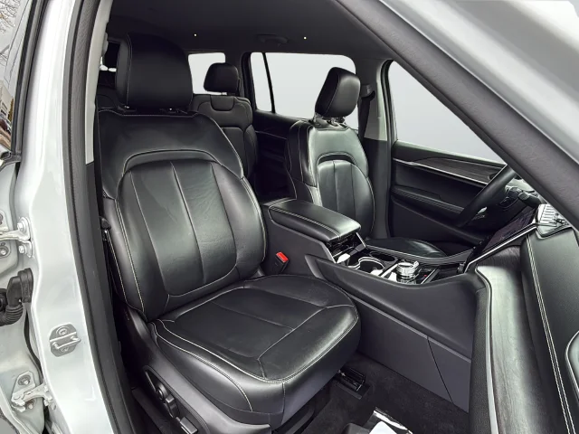 Used 2021 White Jeep Limited image 24