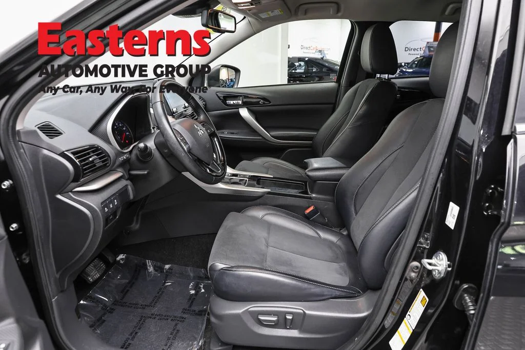 Used 2024 Black Mitsubishi SE image 14