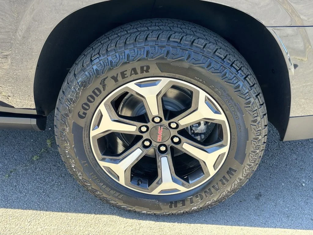 New 2026 Titanium Rush Metallic GMC AT4 Ultimate image 25