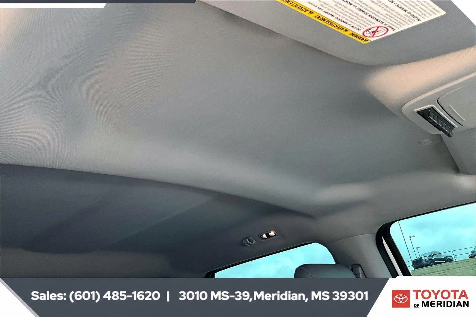 Used 2023 Oxford White Ford XL image 16