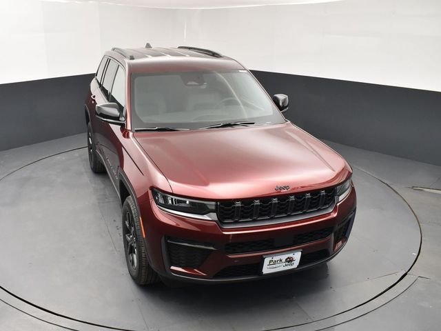 New 2026 Velvet Red Pearl-Coat Exterior Paint Jeep Altitude image 13