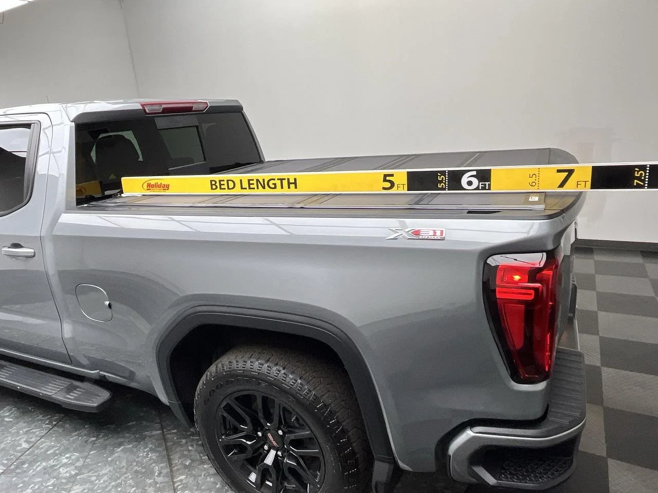 Used 2025 Sterling Metallic GMC Elevation image 34