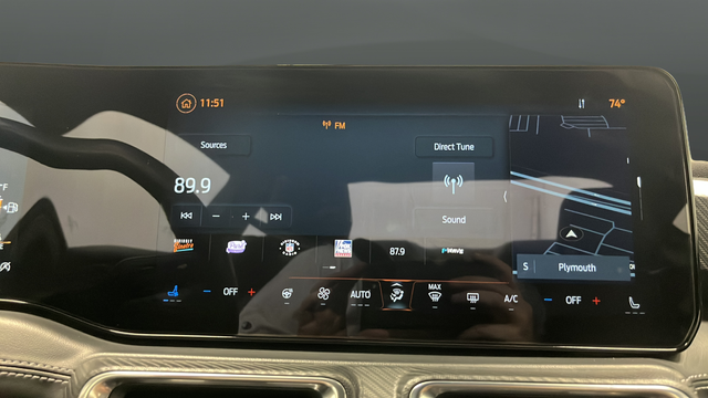 Used 2025 Shadow Black Ford EcoBoost Premium image 30