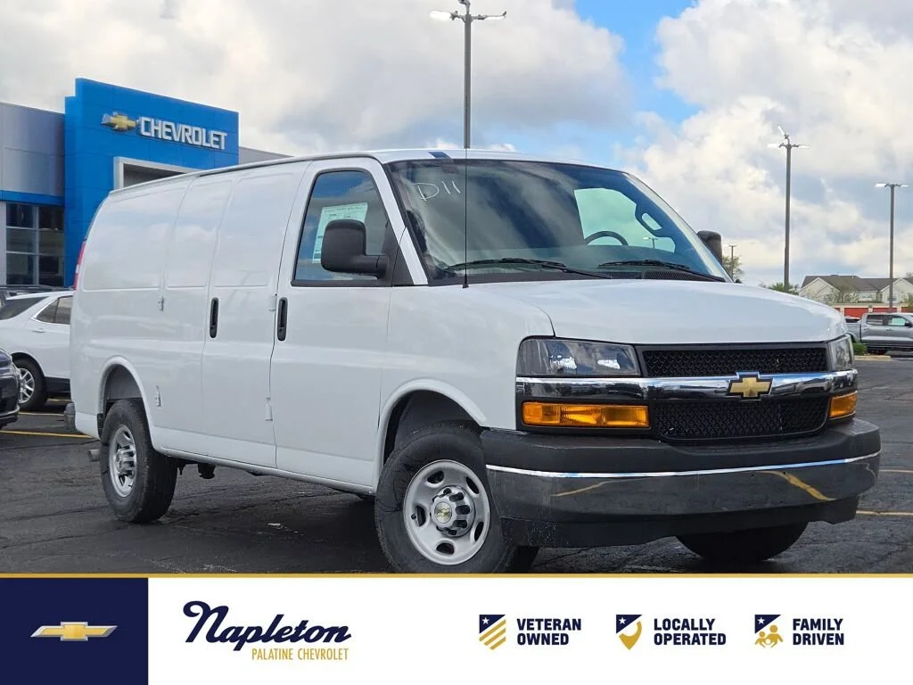 2026 Chevrolet Express 2500 Work Van HD's photo