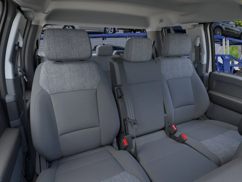 New 2026 Oxford White Ford F-250® XLT image 10