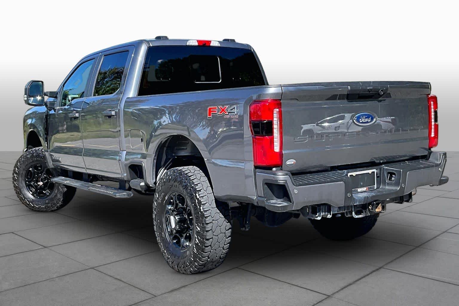 Used 2025 Carbonized Gray Ford XL image 12