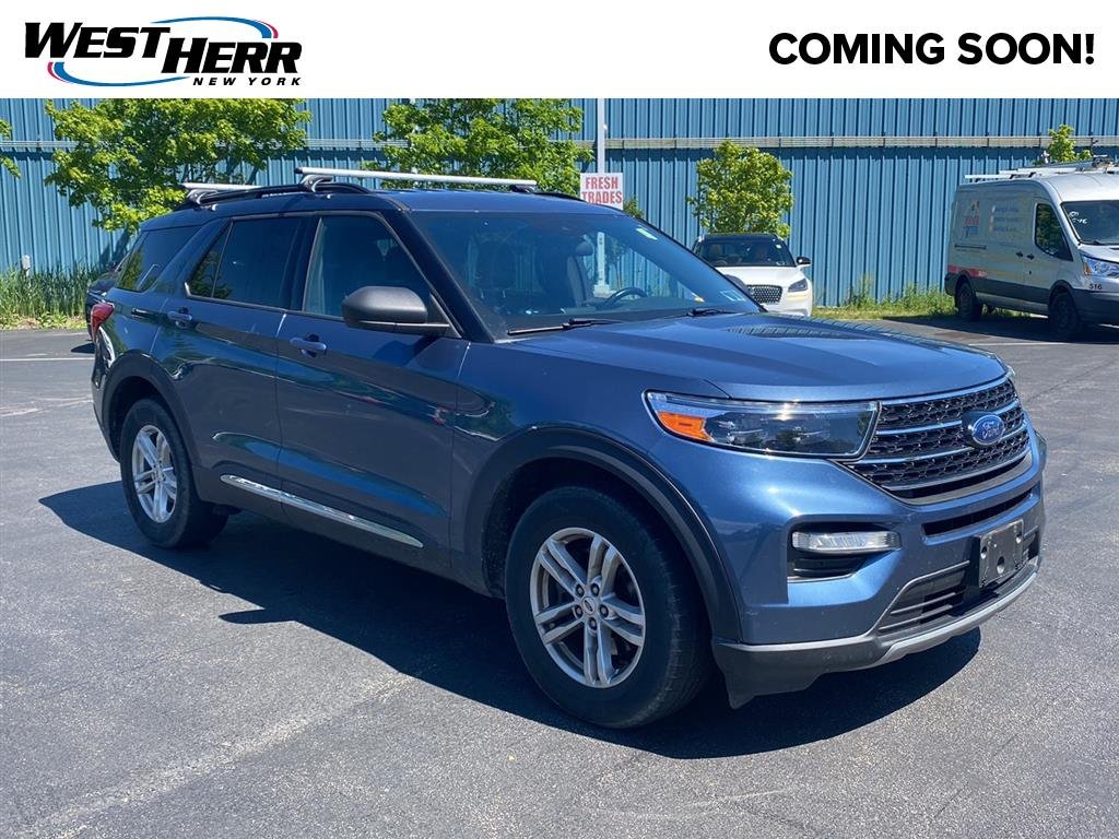 Used 2020 Blue Ford XLT image 1