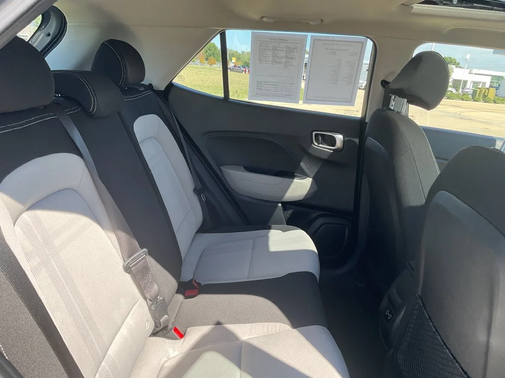 Used 2025 Gray Hyundai SEL image 15