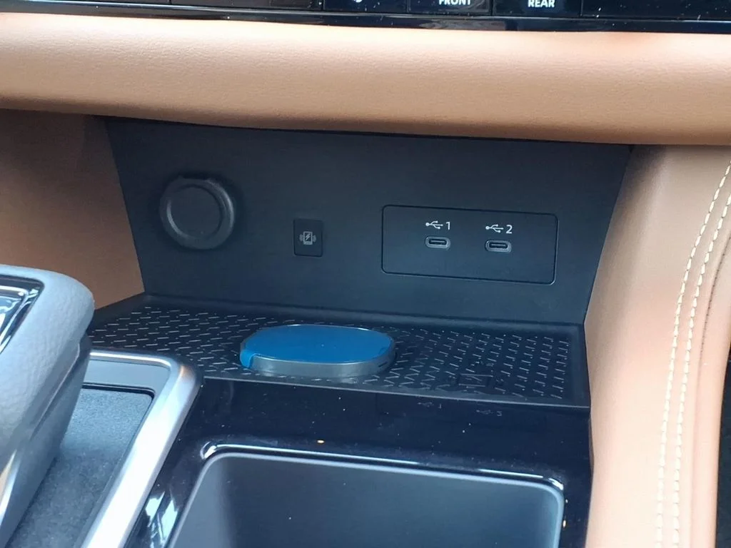 New 2026 Super Black Nissan Platinum image 20