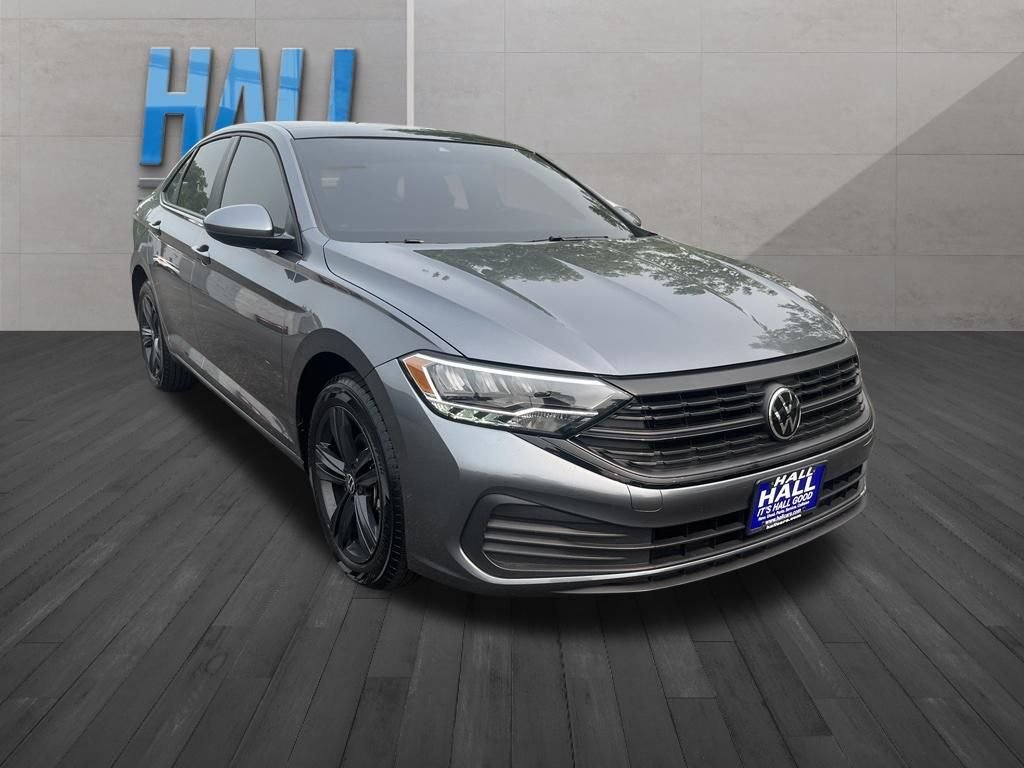 Certified Used 2024 Gray Volkswagen 1.5T SE image 8