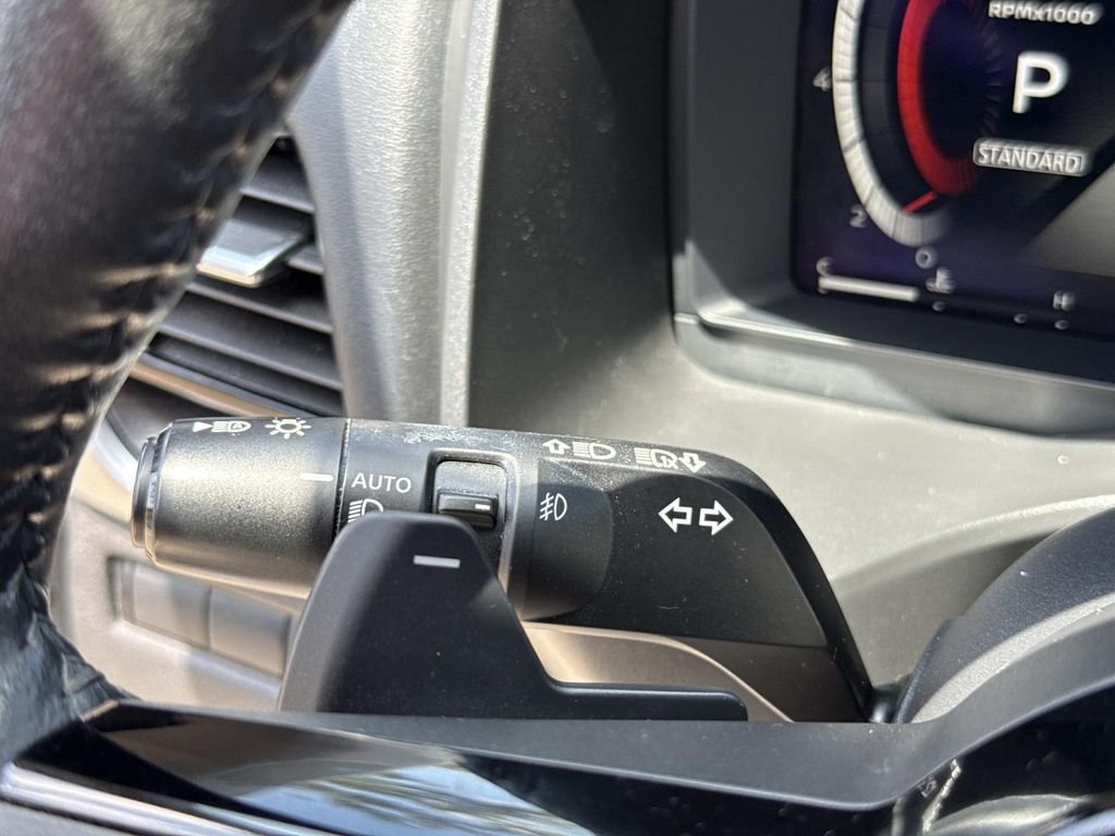 Used 2021 Gray Nissan Platinum image 41