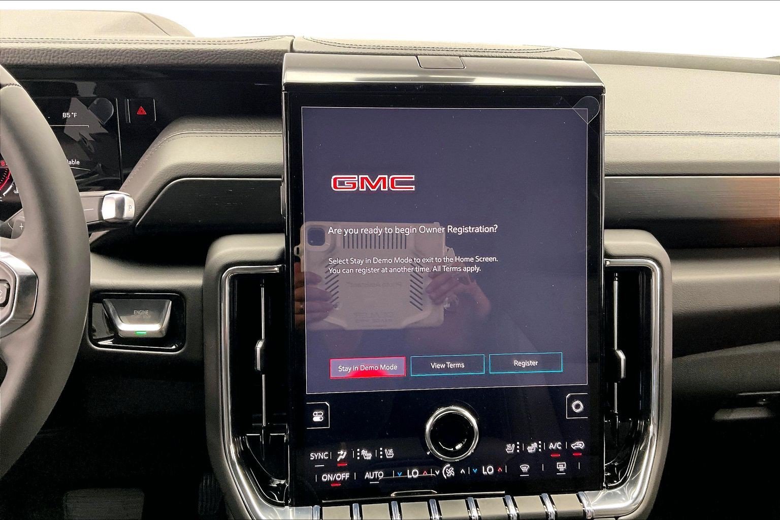 2026 GMC Yukon XL Denali - Photo 7
