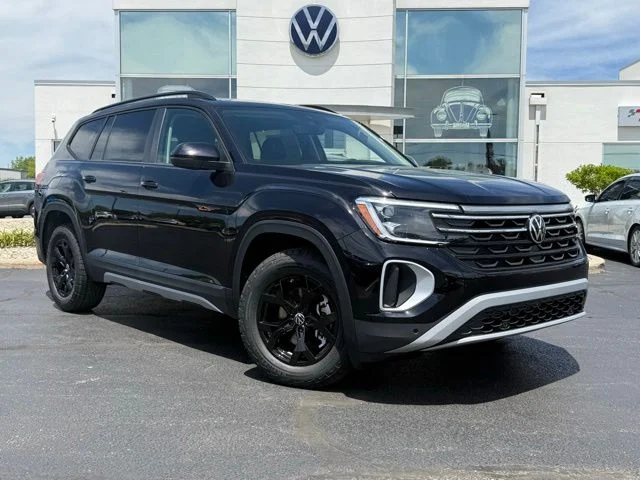 New 2026 Black Volkswagen 2.0T Peak Edition image 1