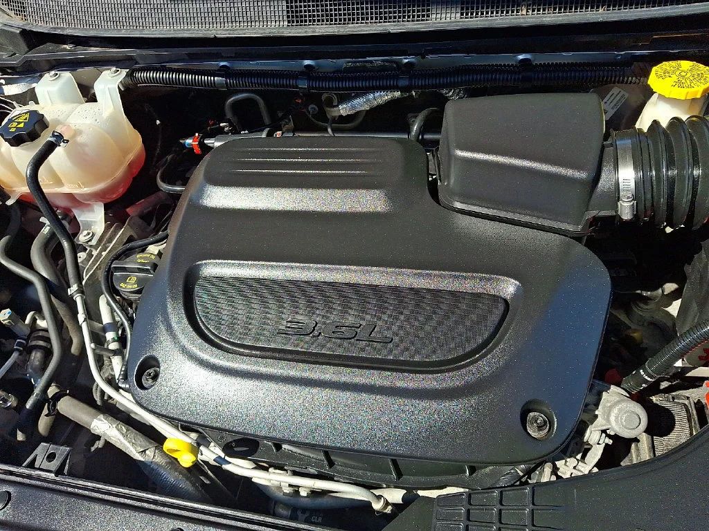 Used 2024 Silver Chrysler Touring L image 30