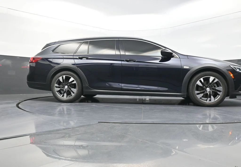 Used 2019 Blue Buick Preferred image 28