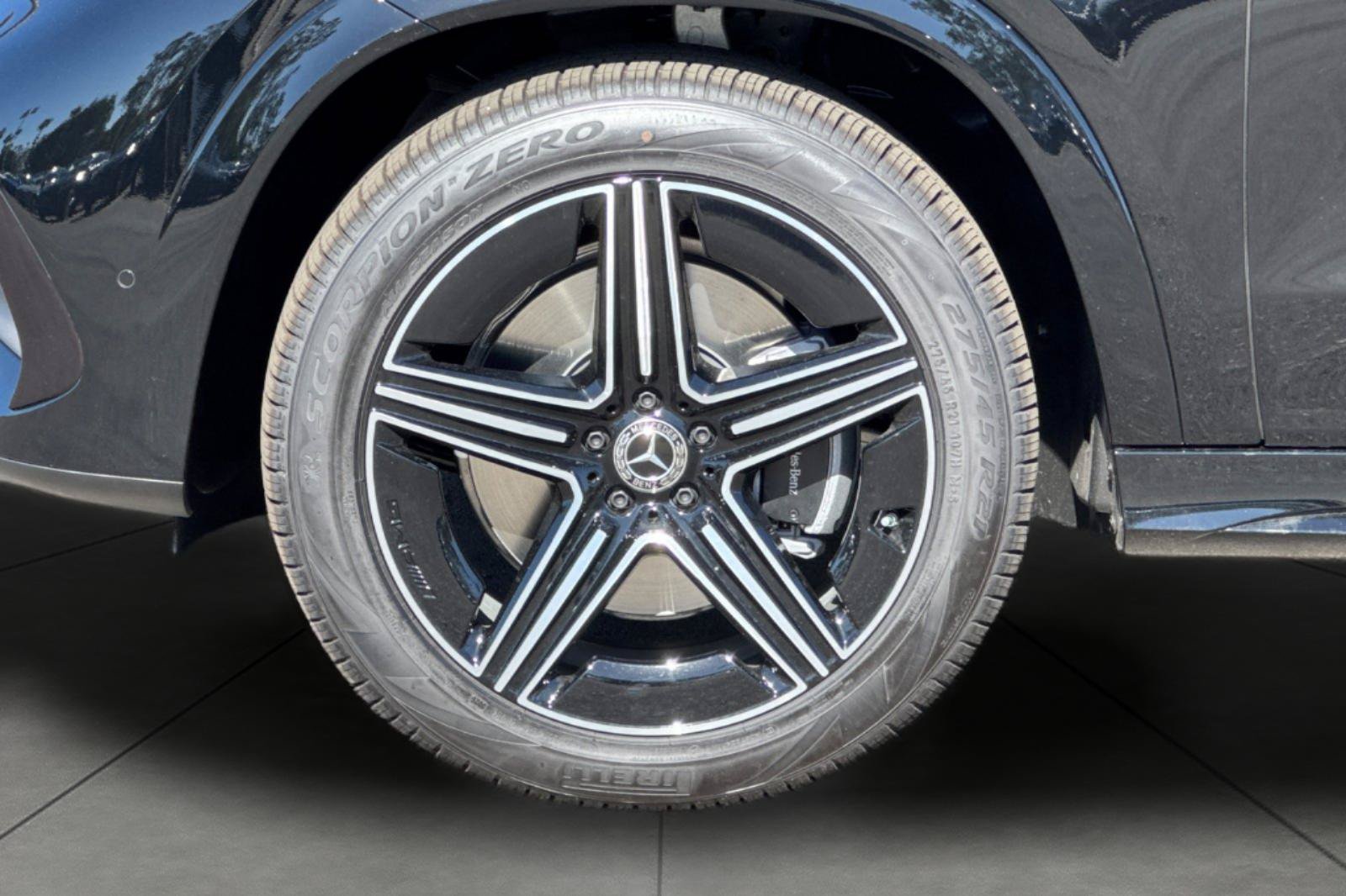 New 2027 Black Mercedes-Benz GLE 350 image 3