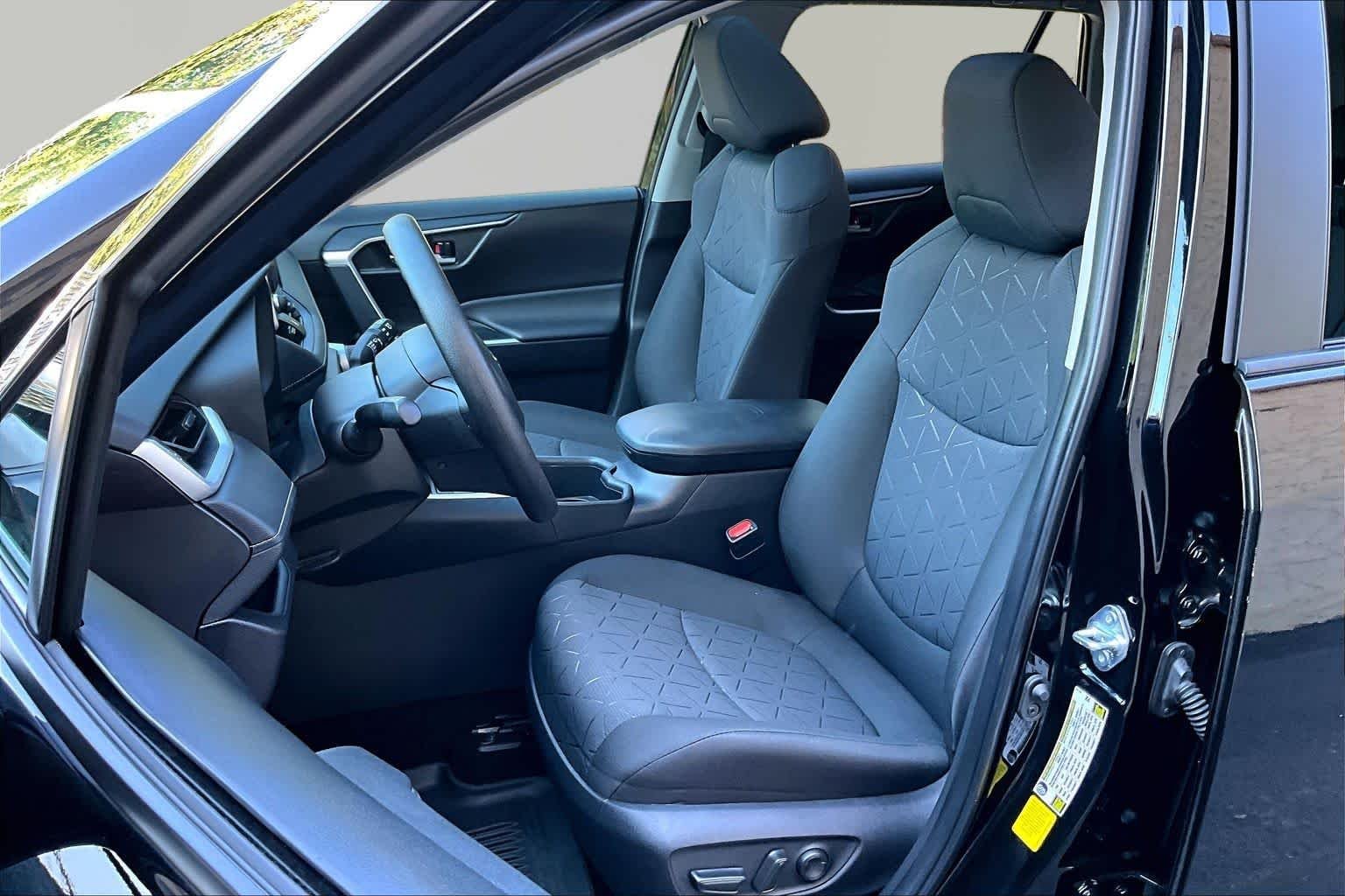 Used 2025 Midnight Black Metallic Toyota XLE image 8