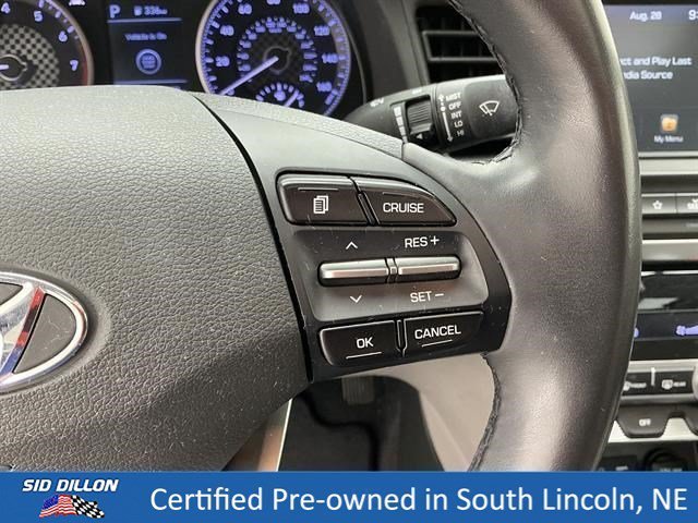 Used 2020 Lakeside Blue Hyundai Value Edition image 10
