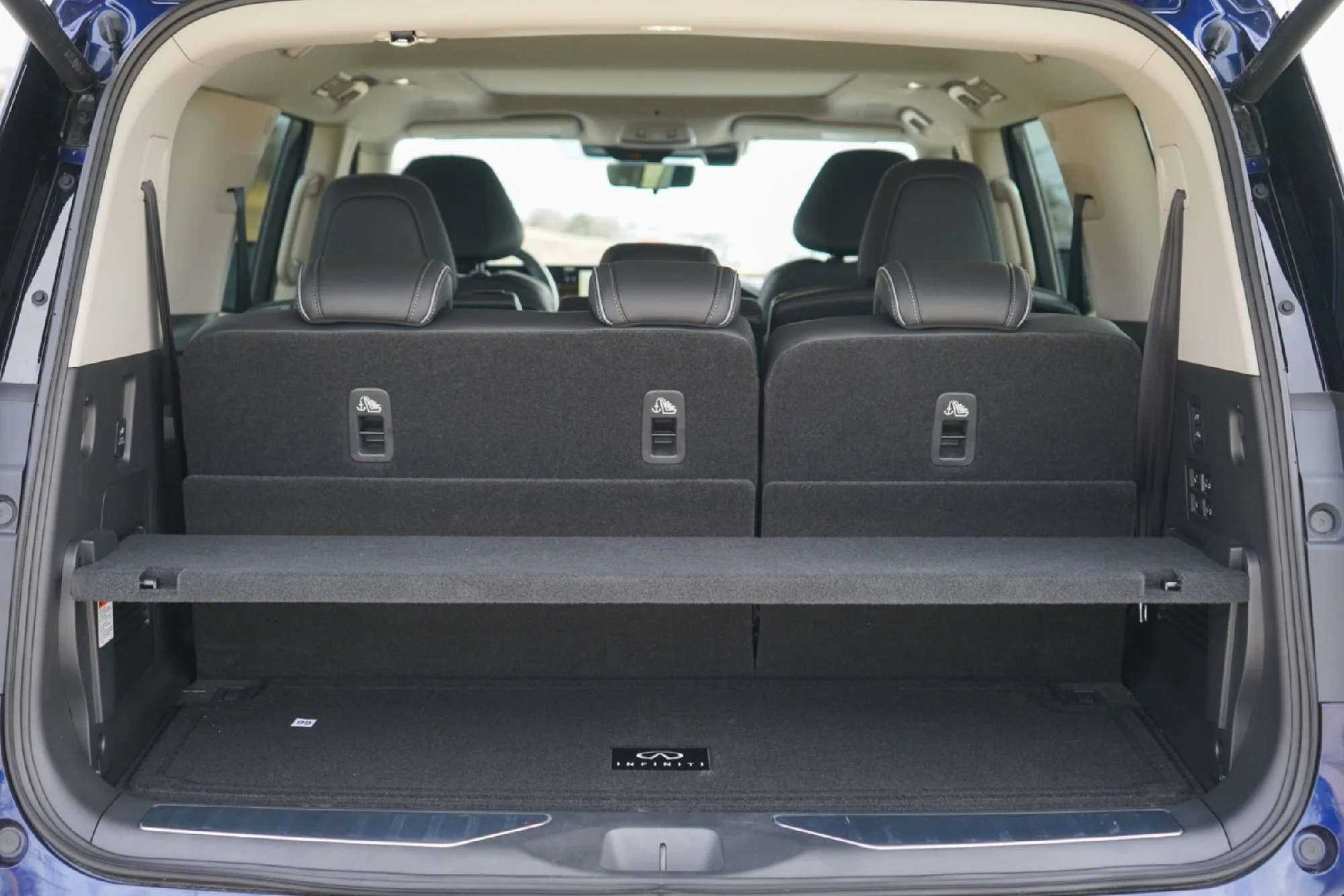 2025 INFINITI QX80 Sensory 4WD - Photo 26