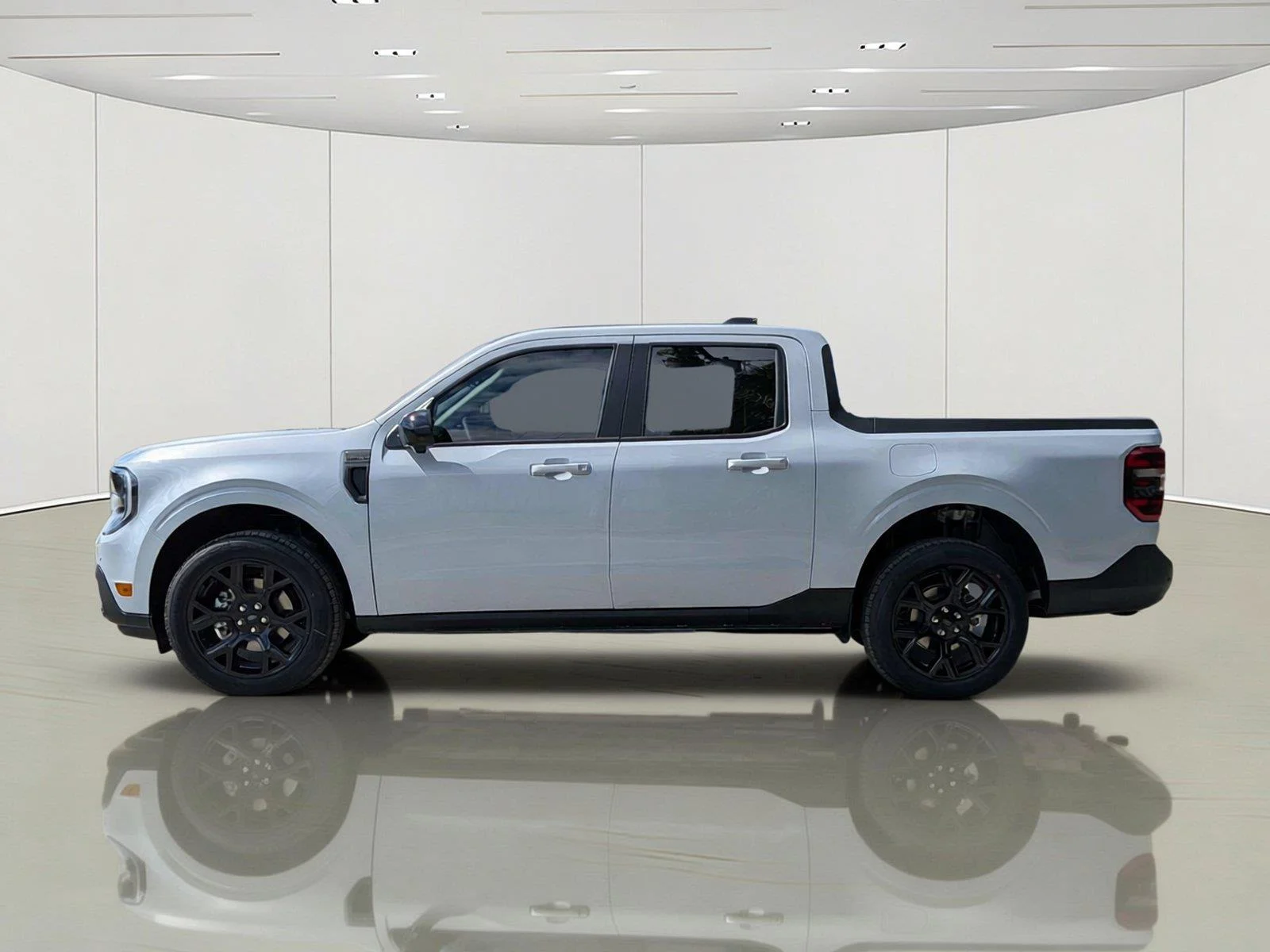 New 2026 Space White Metallic Ford Lariat image 10