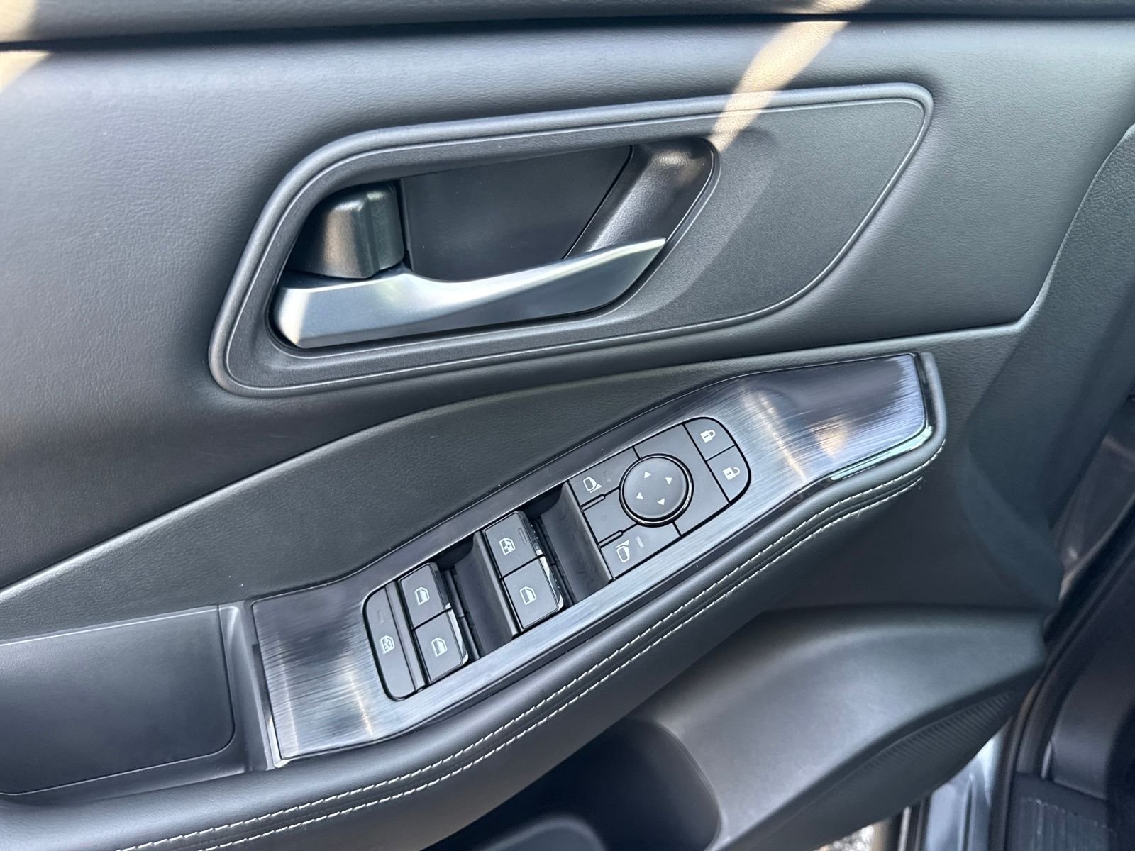 New 2026 Nissan Rogue SV 4D Sport Utility